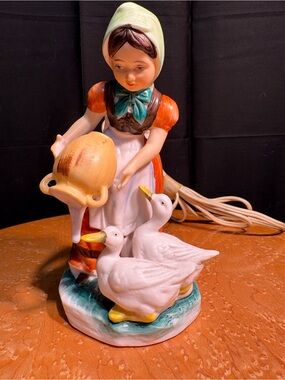 Vintage Working I.W. Rice Co. Goose Girl Perfume Night Light Lamp Japan